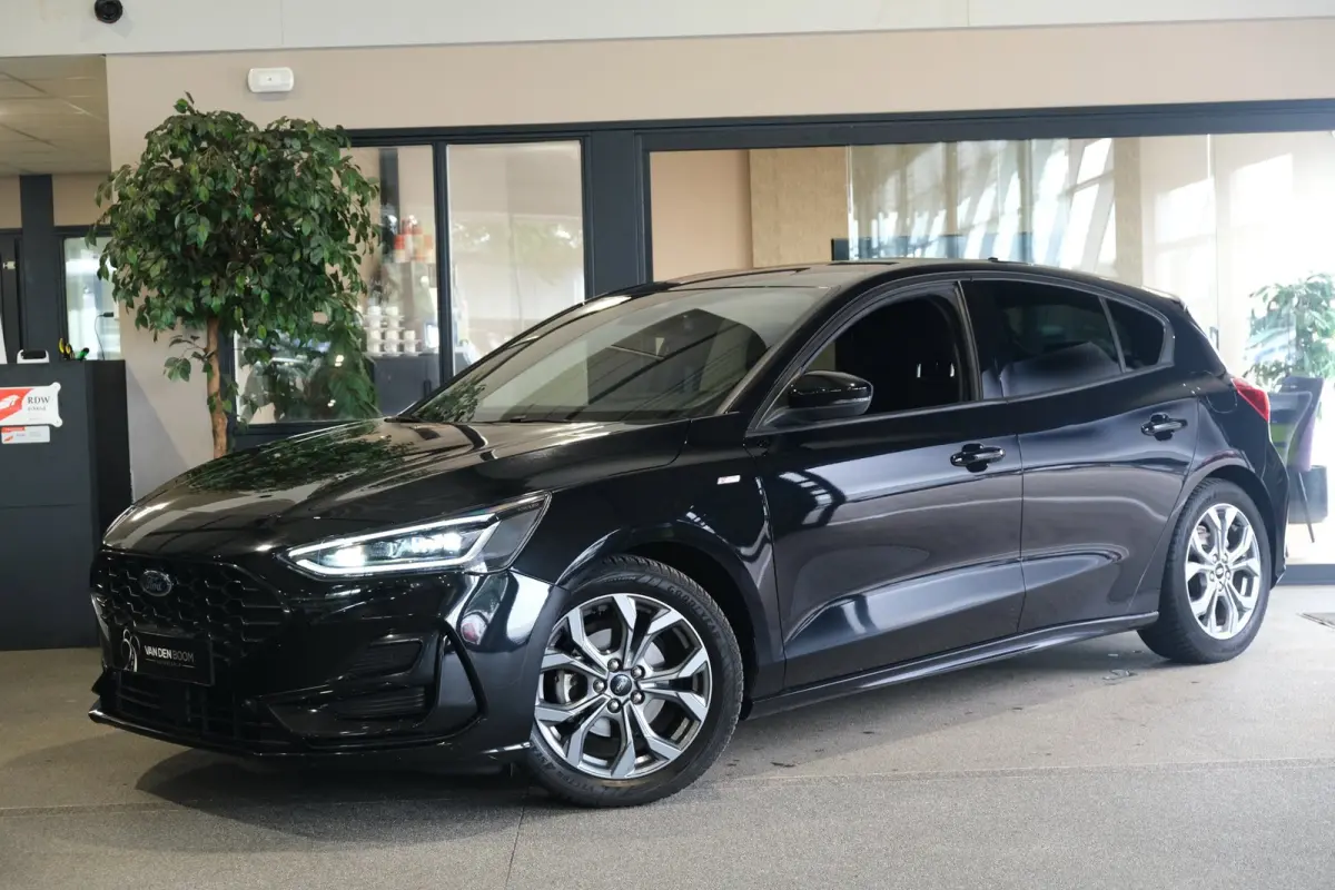1.0 EcoBoost Hybrid ST Line X 155pk Navi Cam Led Nieuw Model