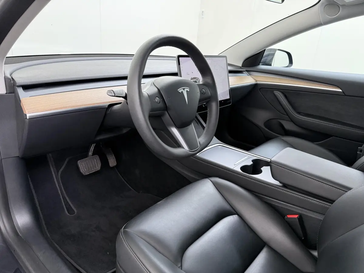 Long Range AWD 75 kWh FABRIEKSGARANTIE OP ACCU & AANDRIJFLIJN TOT 2031 OF 192.000 KM + ALGEMENE AUTO T/M 06-2027 of 80.000KM! BTW verrekenbaar | SOH 94% |