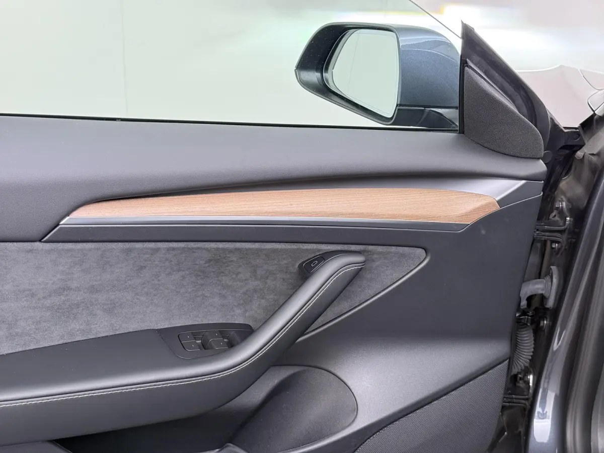 Long Range AWD 75 kWh FABRIEKSGARANTIE OP ACCU & AANDRIJFLIJN TOT 2031 OF 192.000 KM + ALGEMENE AUTO T/M 06-2027 of 80.000KM! BTW verrekenbaar | SOH 94% |