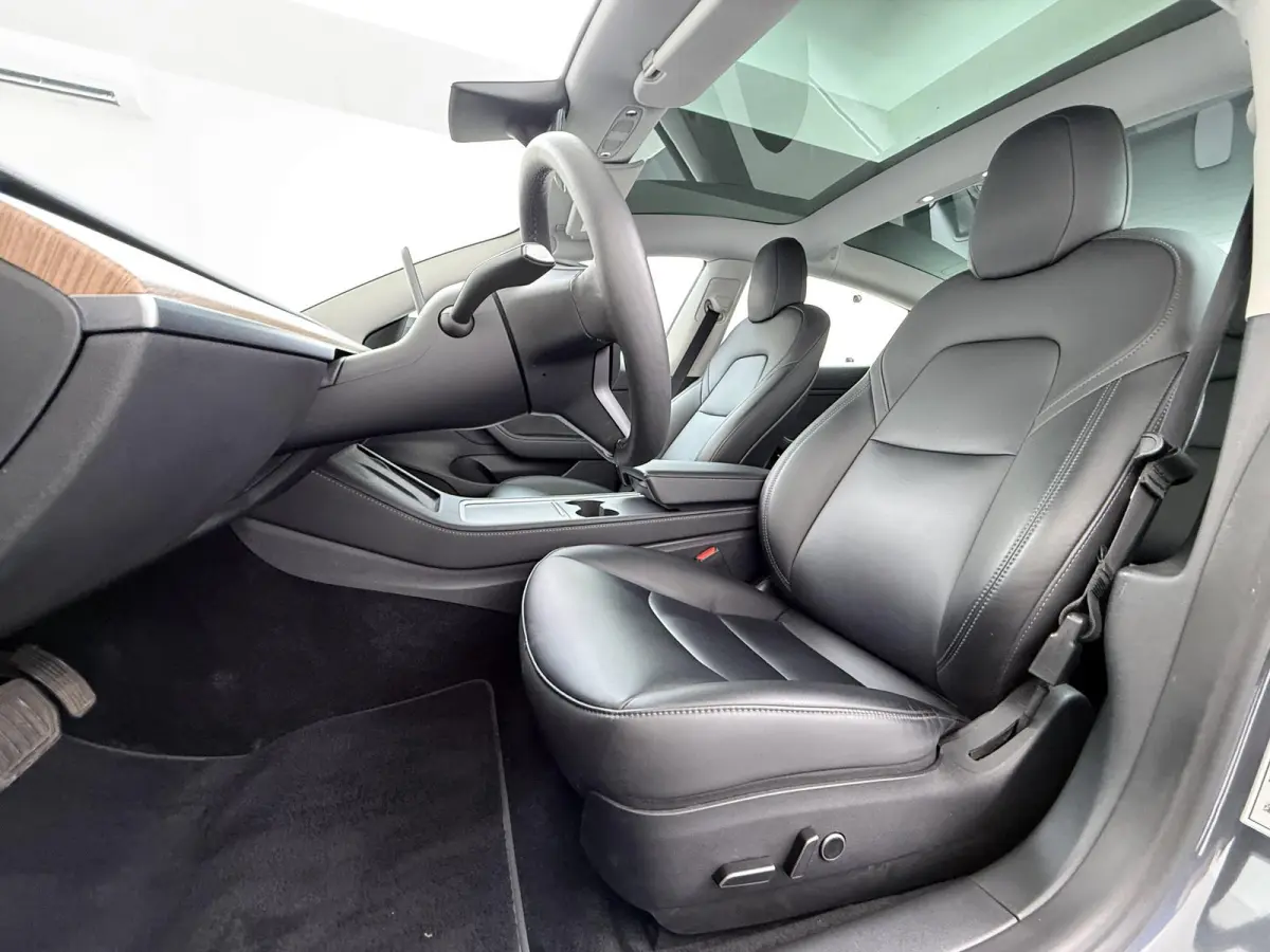 Long Range AWD 75 kWh FABRIEKSGARANTIE OP ACCU & AANDRIJFLIJN TOT 2031 OF 192.000 KM + ALGEMENE AUTO T/M 06-2027 of 80.000KM! BTW verrekenbaar | SOH 94% |