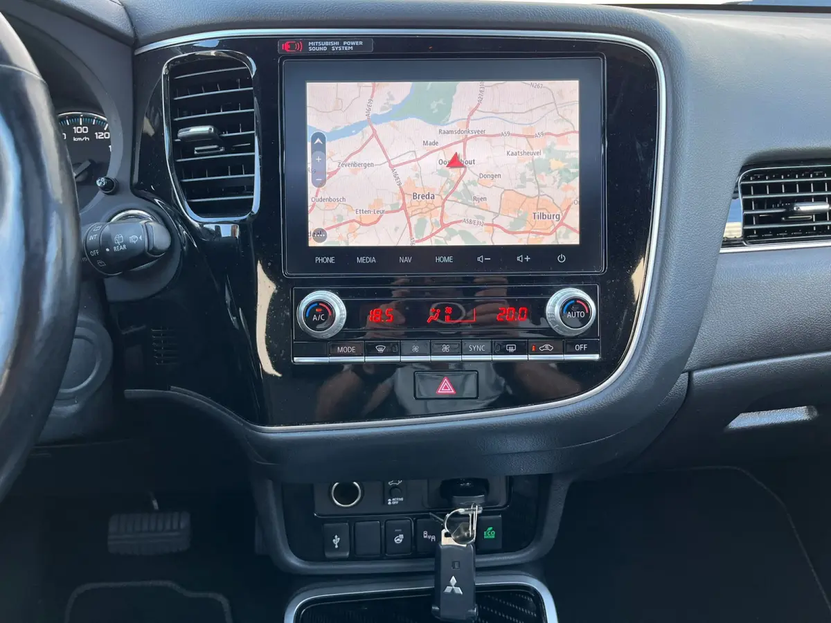 2.4 PHEV Instyle clima| trekhaak | leder | schuifdak | camera | Origineel NL-auto | dealer onderhouden