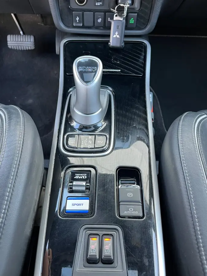 2.4 PHEV Instyle clima| trekhaak | leder | schuifdak | camera | Origineel NL-auto | dealer onderhouden