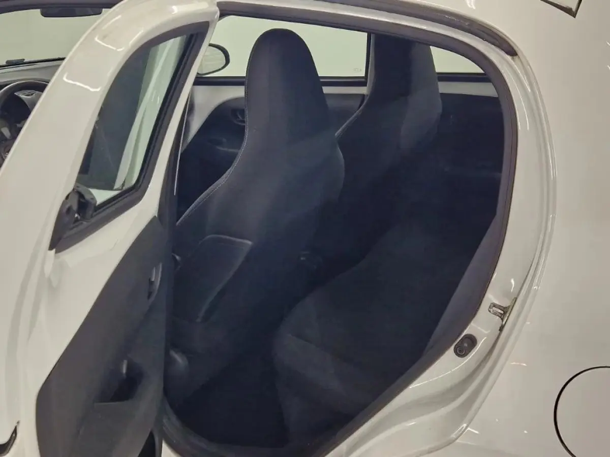 1.0 e-VTi Active Camera | Carplay | Airco | Bleutooth | Centrale Vergrendeling | LED Dagrij | Elek. Ramen | Achteruitrijcamera | Airco | Apple Carplay/Android Auto|telefoonintegratie premium