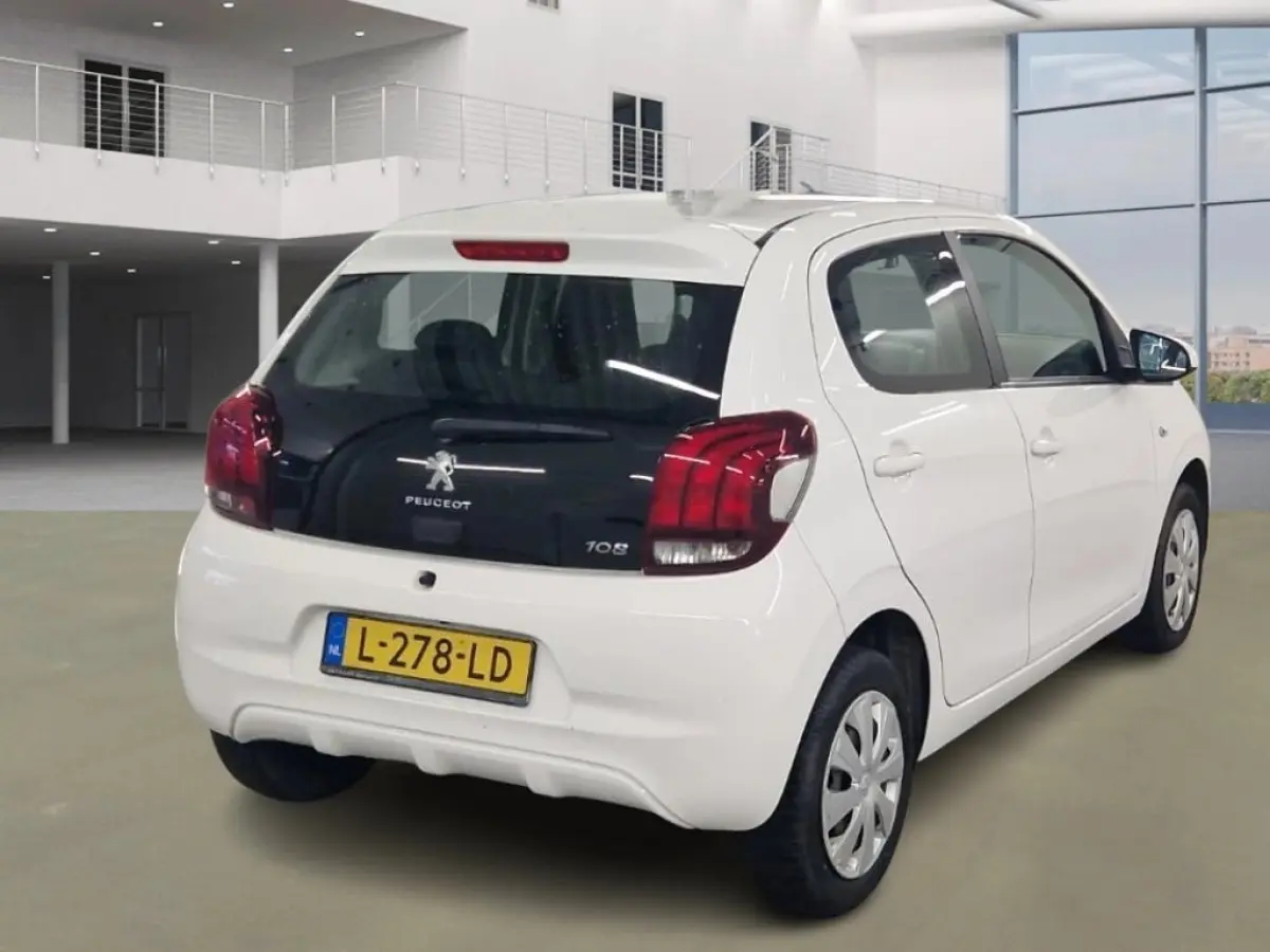 1.0 e-VTi Active Camera | Carplay | Airco | Bleutooth | Centrale Vergrendeling | LED Dagrij | Elek. Ramen | Achteruitrijcamera | Airco | Apple Carplay/Android Auto|telefoonintegratie premium