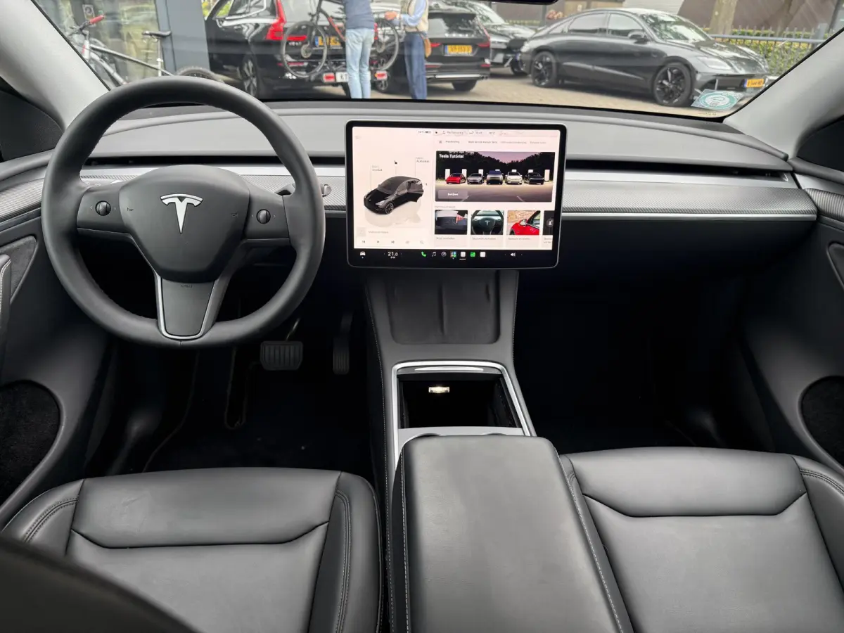 Long Range AWD 75 kWh VAN: 38.900,- VOOR: 35.877,- UW HERFSTVOORDEEL: 3.023,-|SOH 92%| ORIGINEEL NED. NAP| 1STE EIGENAAR!| FABRIEKSGARANTIE OP ACCU & AANDRIJFLIJN TOT 2031 OF 192.000 KM| BTW