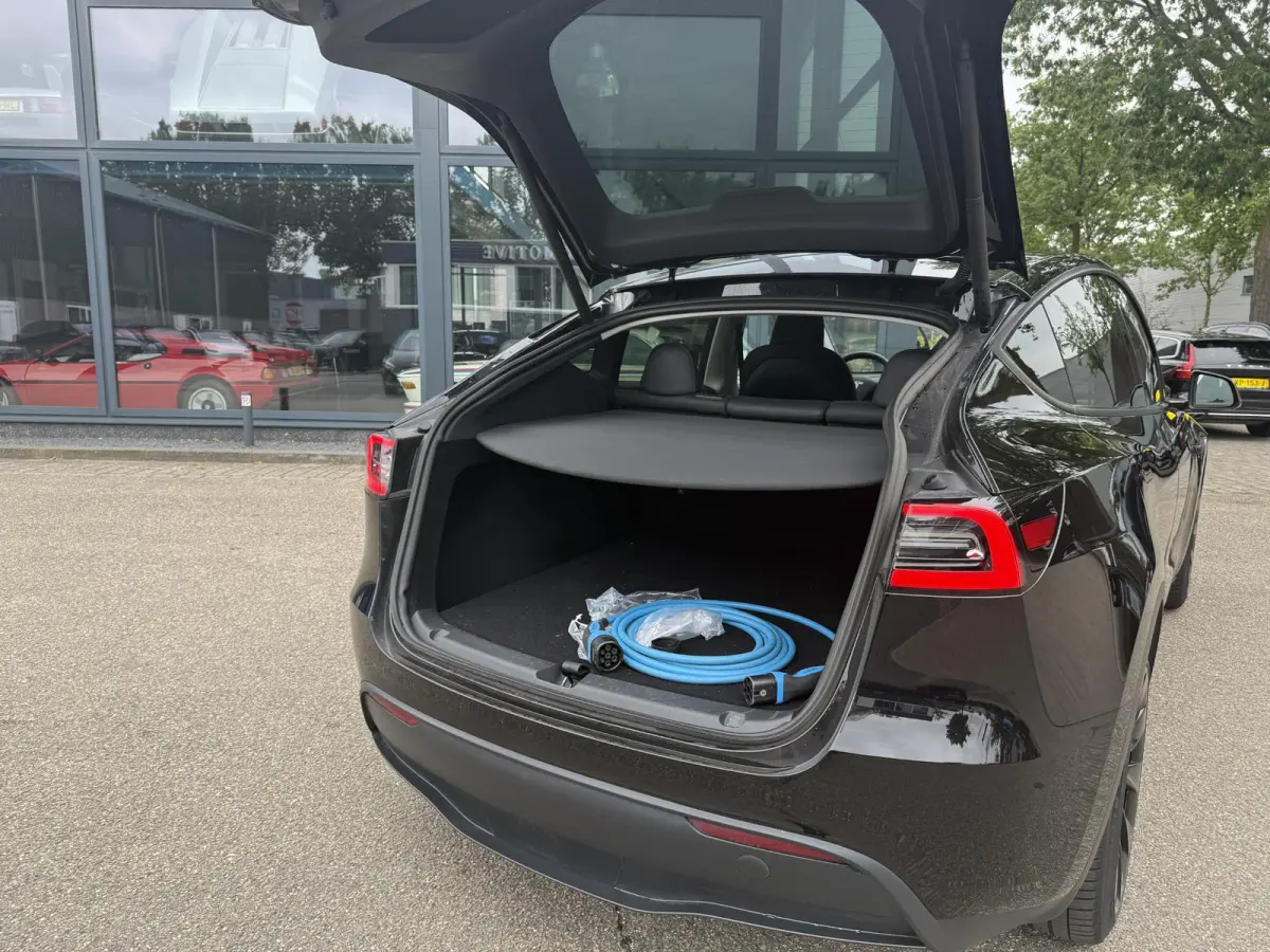 Long Range AWD 75 kWh VAN: 38.900,- VOOR: 35.877,- UW HERFSTVOORDEEL: 3.023,-|SOH 92%| ORIGINEEL NED. NAP| 1STE EIGENAAR!| FABRIEKSGARANTIE OP ACCU & AANDRIJFLIJN TOT 2031 OF 192.000 KM| BTW