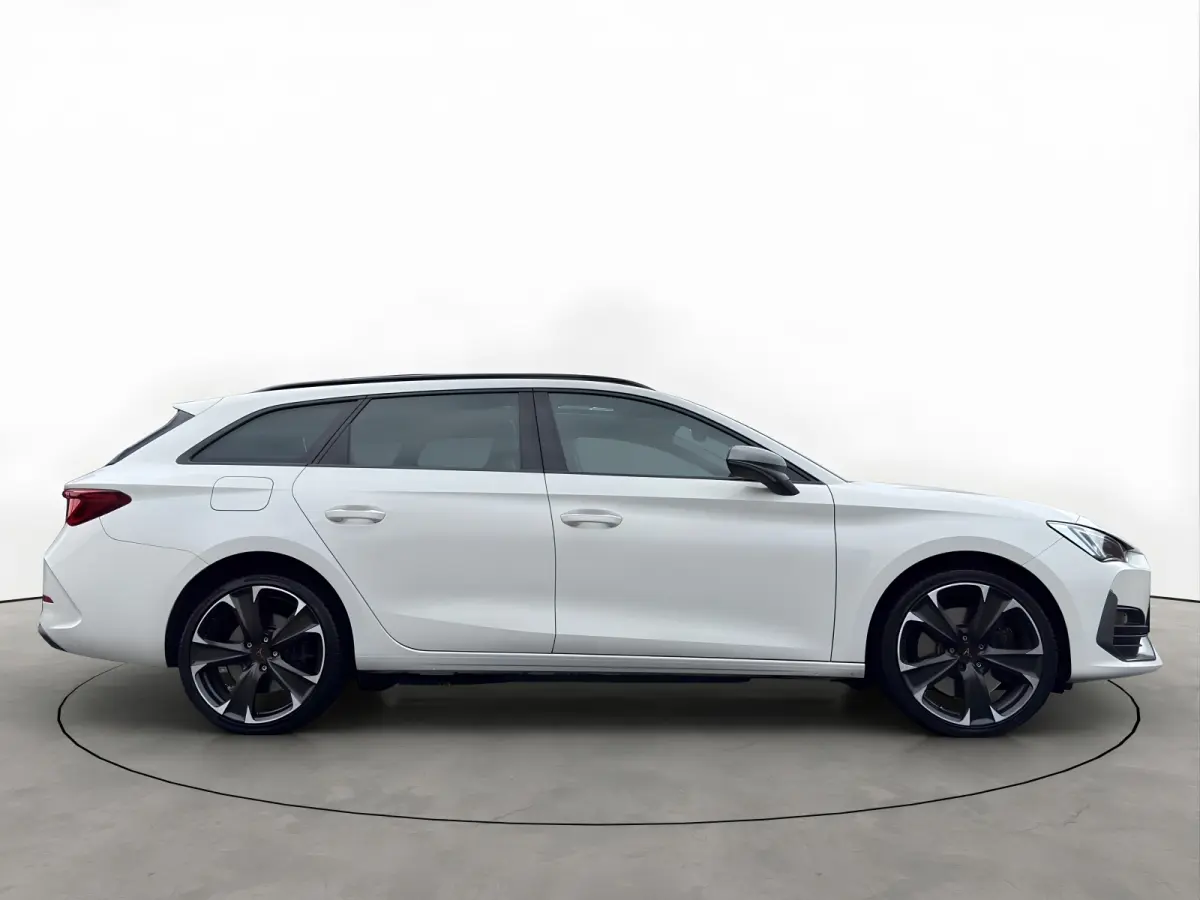1.4 e-Hybrid 245PK VZ Adrenaline Pano Keyless Schaalstoelen