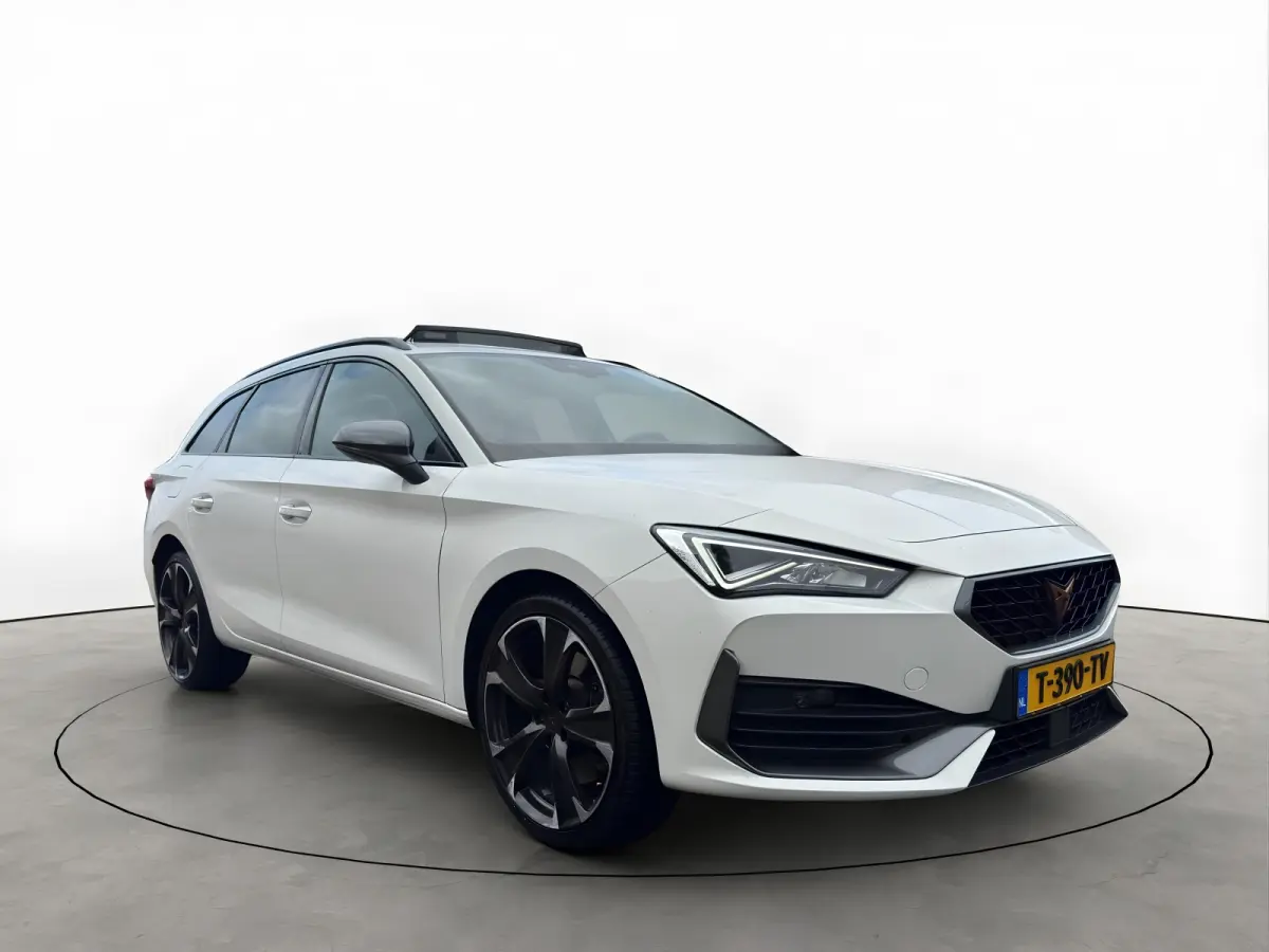 1.4 e-Hybrid 245PK VZ Adrenaline Pano Keyless Schaalstoelen