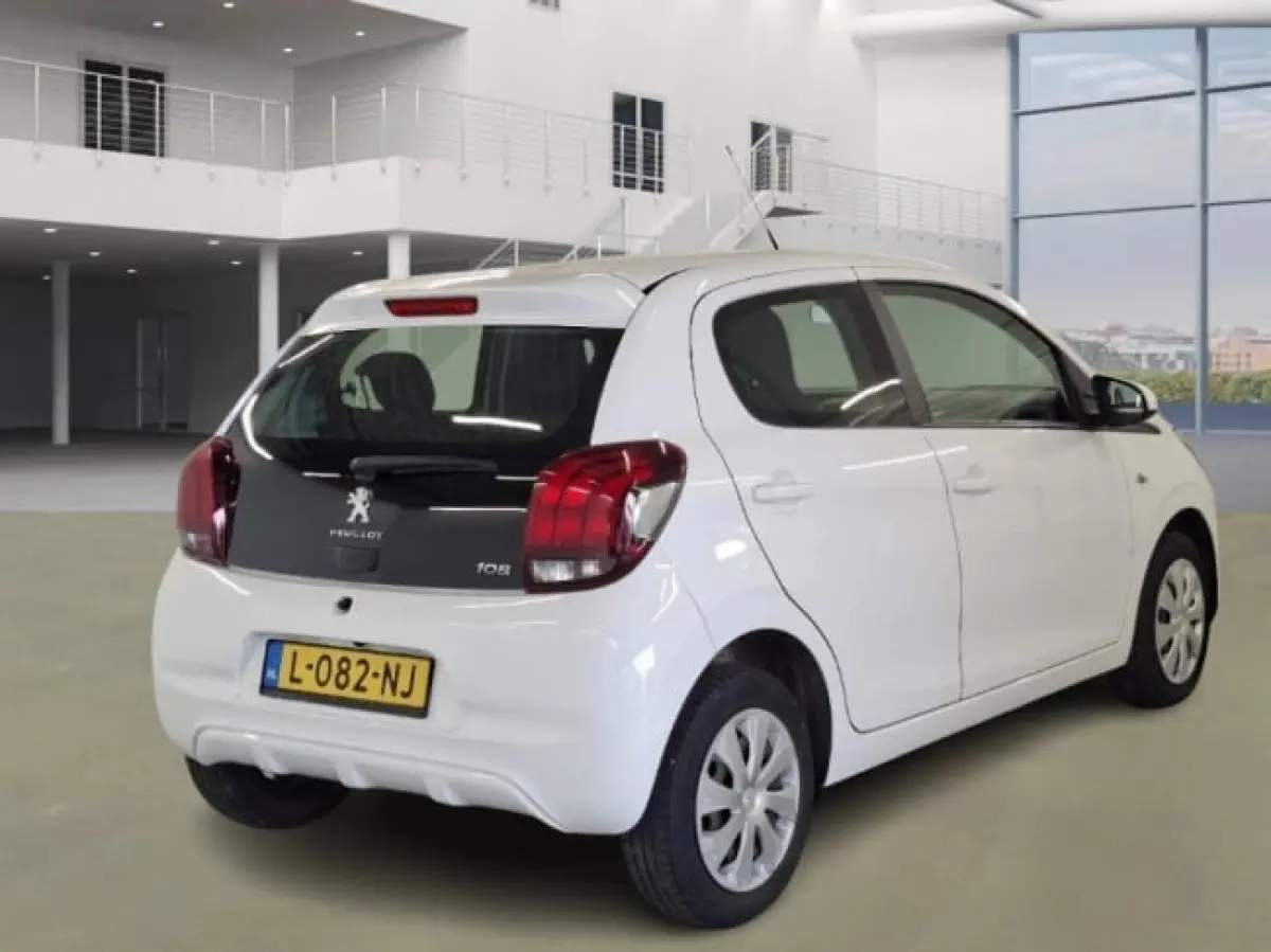 1.0 e-VTi Active Camera | Carplay | Airco | Bleutooth | Centrale Vergrendeling | LED Dagrij | Elek. Ramen | Achteruitrijcamera | Airco | Apple Carplay/Android Auto|telefoonintegratie premium