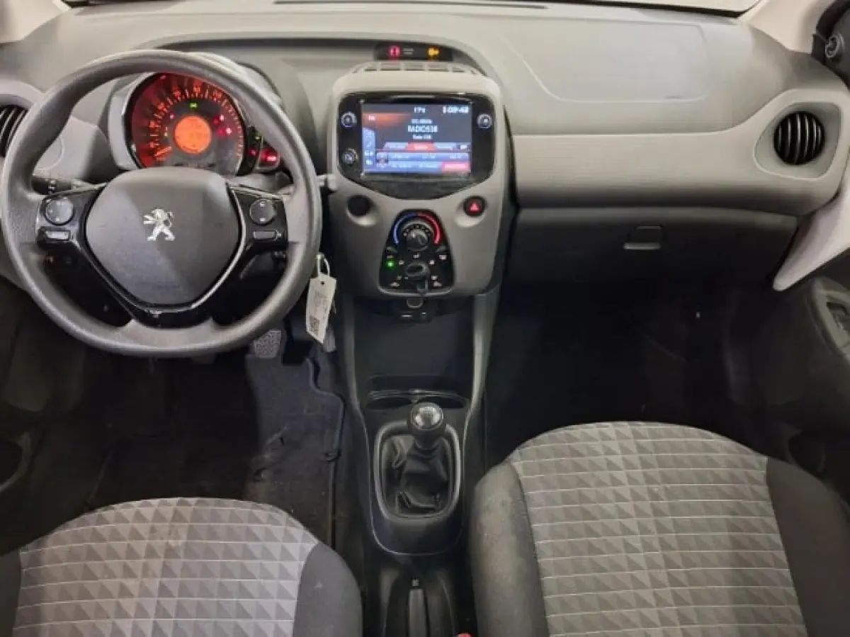 1.0 e-VTi Active Camera | Carplay | Airco | Bleutooth | Centrale Vergrendeling | LED Dagrij | Elek. Ramen | Achteruitrijcamera | Airco | Apple Carplay/Android Auto|telefoonintegratie premium
