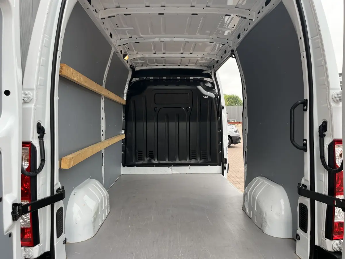 2.3 CDTi 136pk E6 L2H2 3p Lease €287 p/m, Airco, Cruise controle, Parkeersensoren, Onderhoudshistorie aanwezig