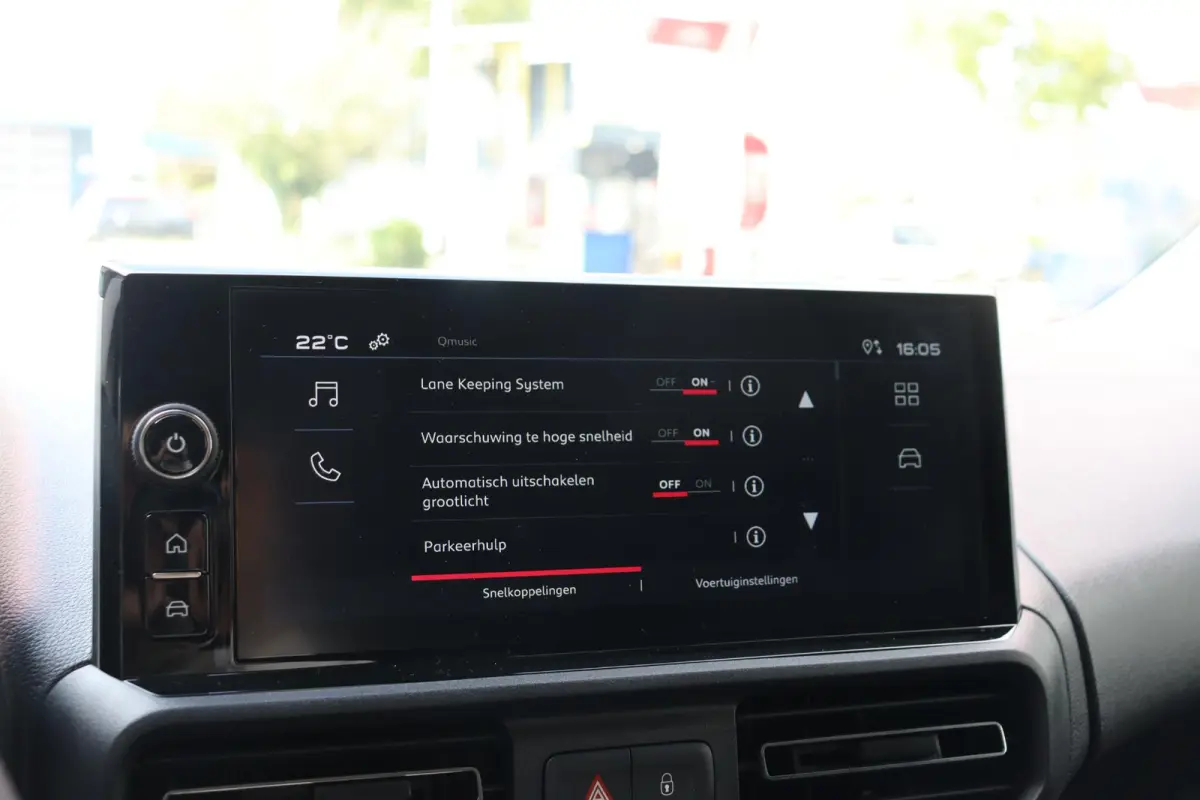 136 L1 50 kWh Apple CarPlay Achteruitrijcamera Comfortstoel