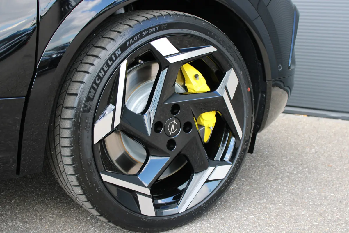 Mokka-e GSE 54 kWh | Sportstoelen | Camera | Stoelverwarming | Navigatie | Fase 3 Laden |