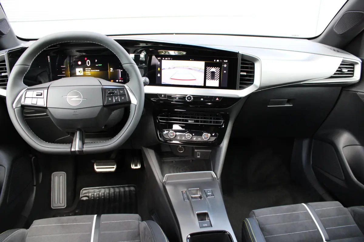 Mokka-e GSE 54 kWh | Sportstoelen | Camera | Stoelverwarming | Navigatie | Fase 3 Laden |