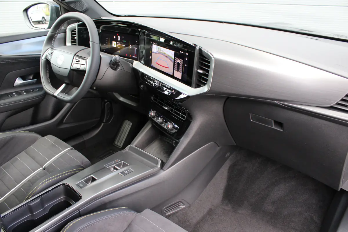 Mokka-e GSE 54 kWh | Sportstoelen | Camera | Stoelverwarming | Navigatie | Fase 3 Laden |