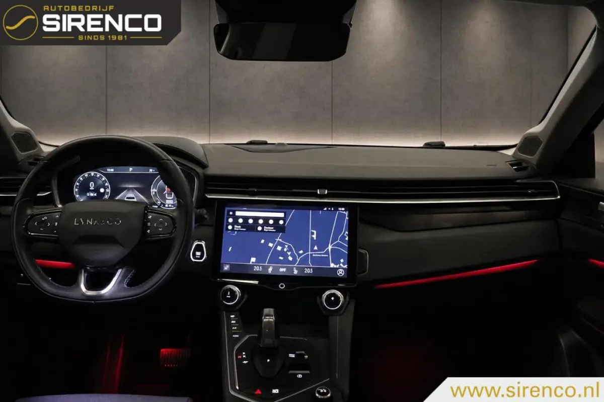 1.5| 360 camera met 3d view | panodak | stoelverwarming |Android auto & Apple carplay |dab | adaptive cruise control | sfeerverlichting |