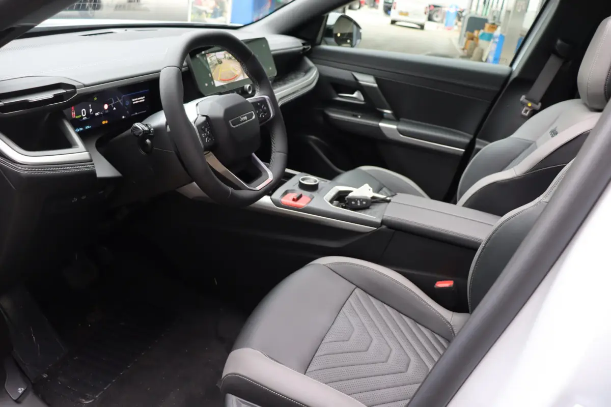 First Edition 1.6 E-Hybrid Panoramadak / Stoelkoeling - Verwarming / Massage / 360 Camera