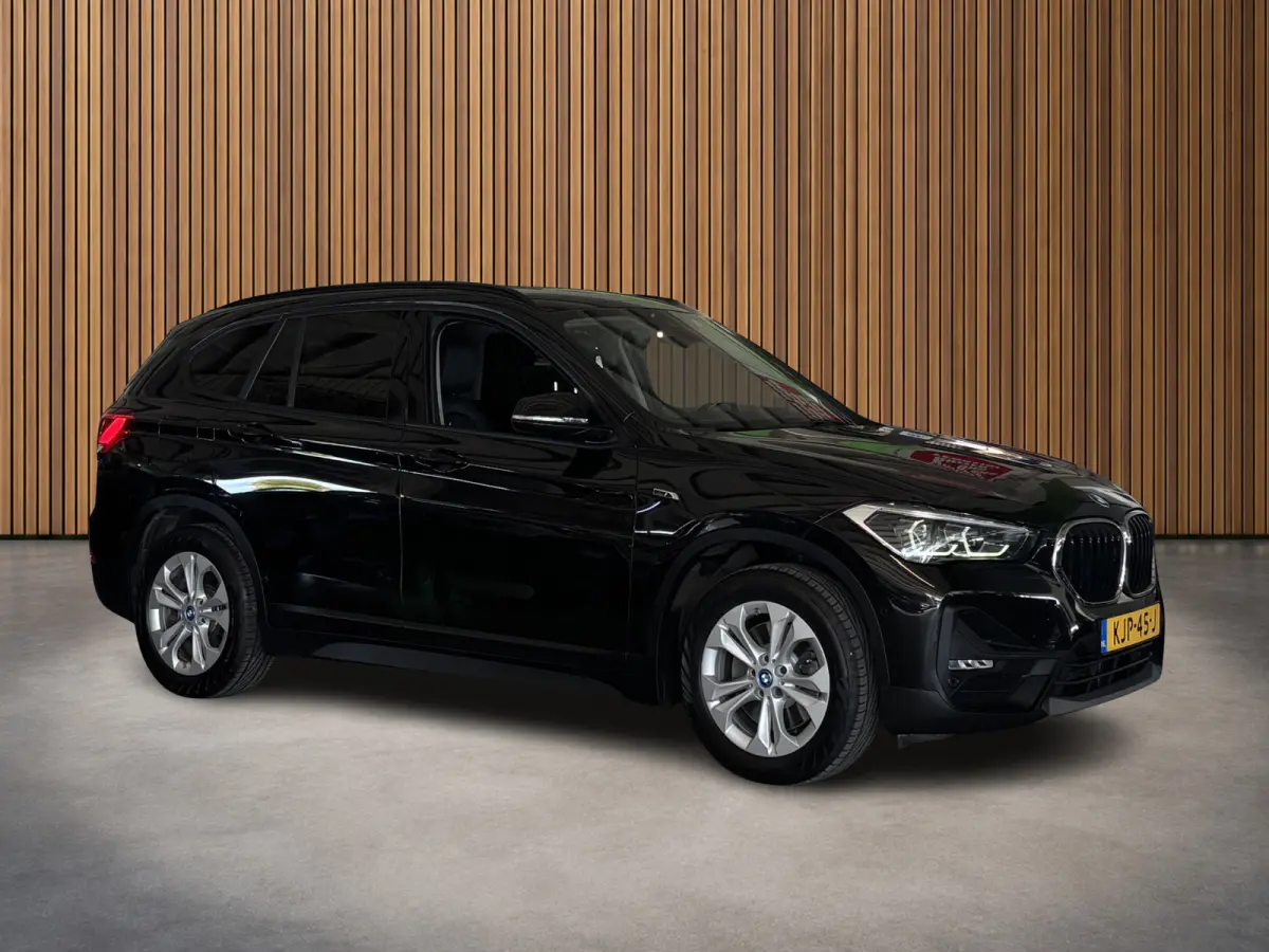 xDrive25e Executive 2e-Eig. & Keurig-Onderh. BOVAG-Garantie. NL-Auto.