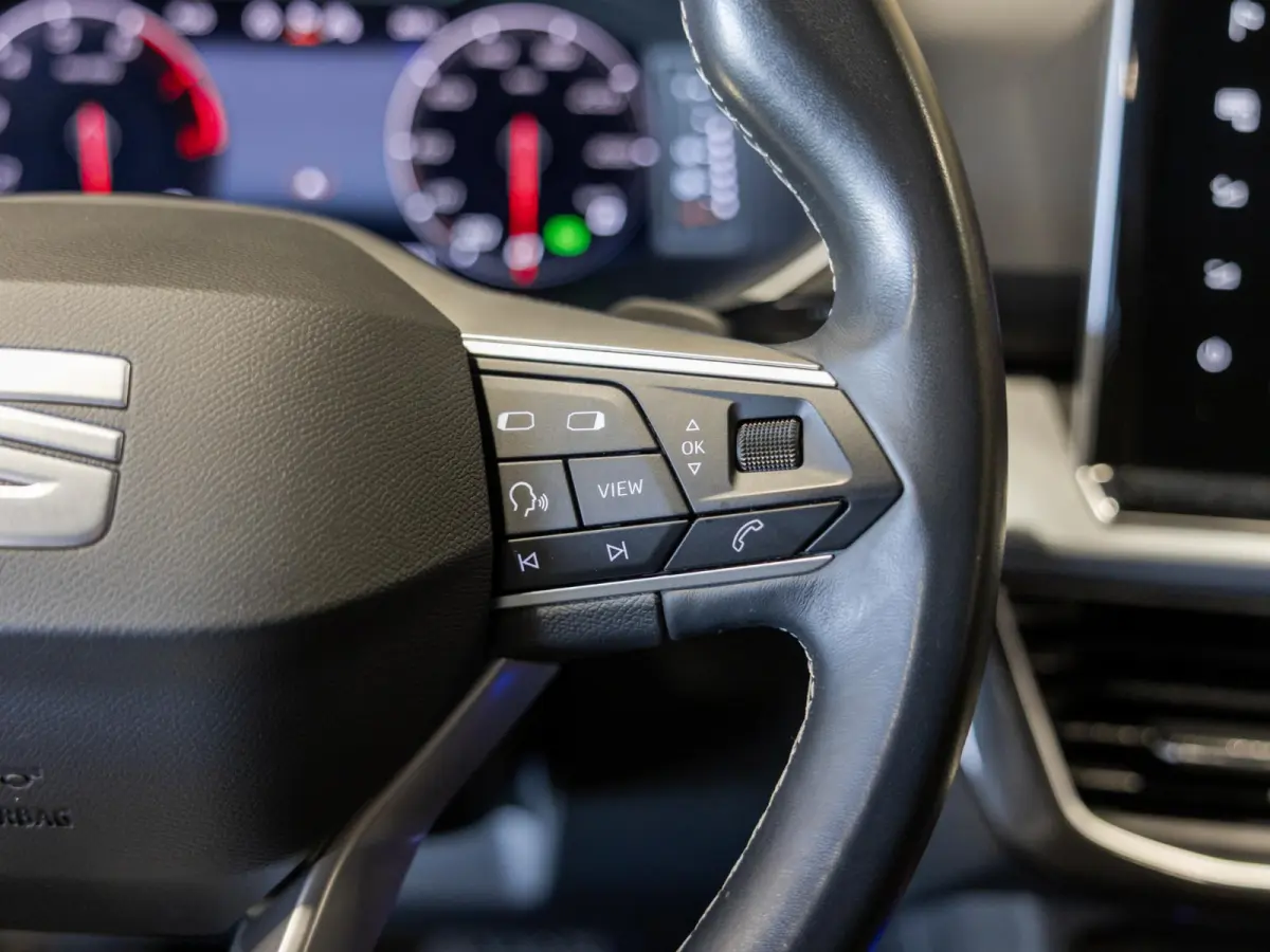 1.5 TSI Style Business Intense / 150pk / Achteruitrij camera / Stoelverwarming / NAP / Dealer onderhouden /