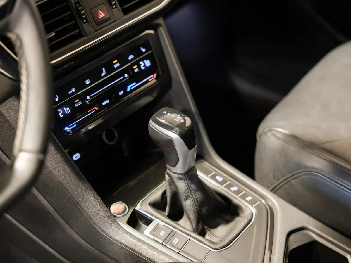 1.5 TSI Style Business Intense / 150pk / Achteruitrij camera / Stoelverwarming / NAP / Dealer onderhouden /