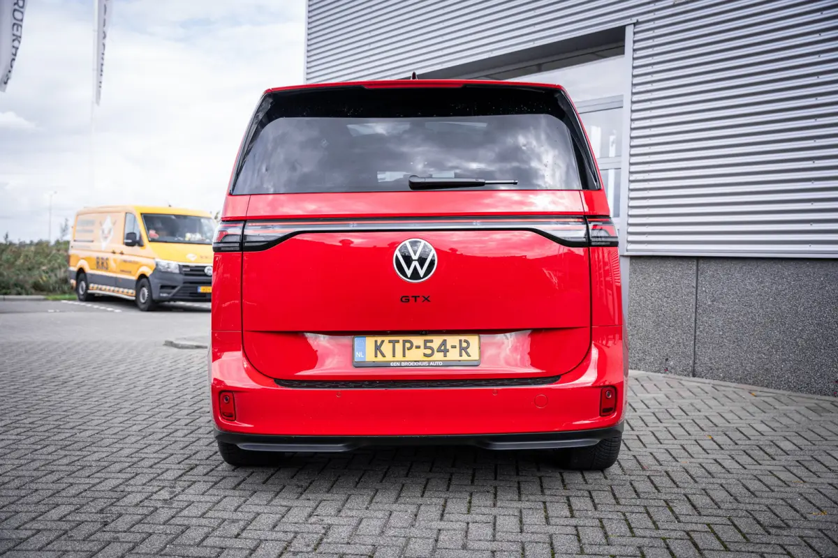 GTX 340PK Limited Edition | 360 Camera | Dodehoek detectie | Lichtmetalen velgen 5-spaaks 21"