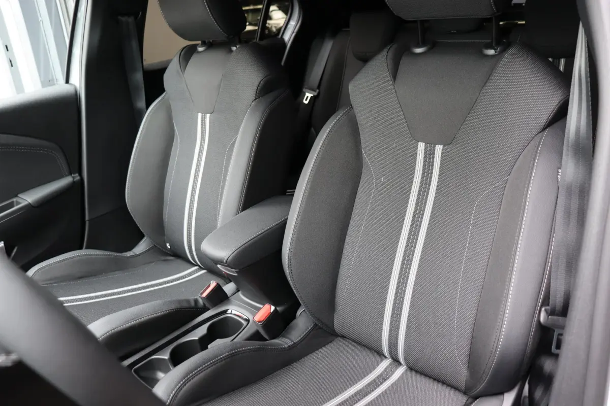 1.2 Turbo Hybrid GS Stoel-Stuurverwarming Keyless Climate Control