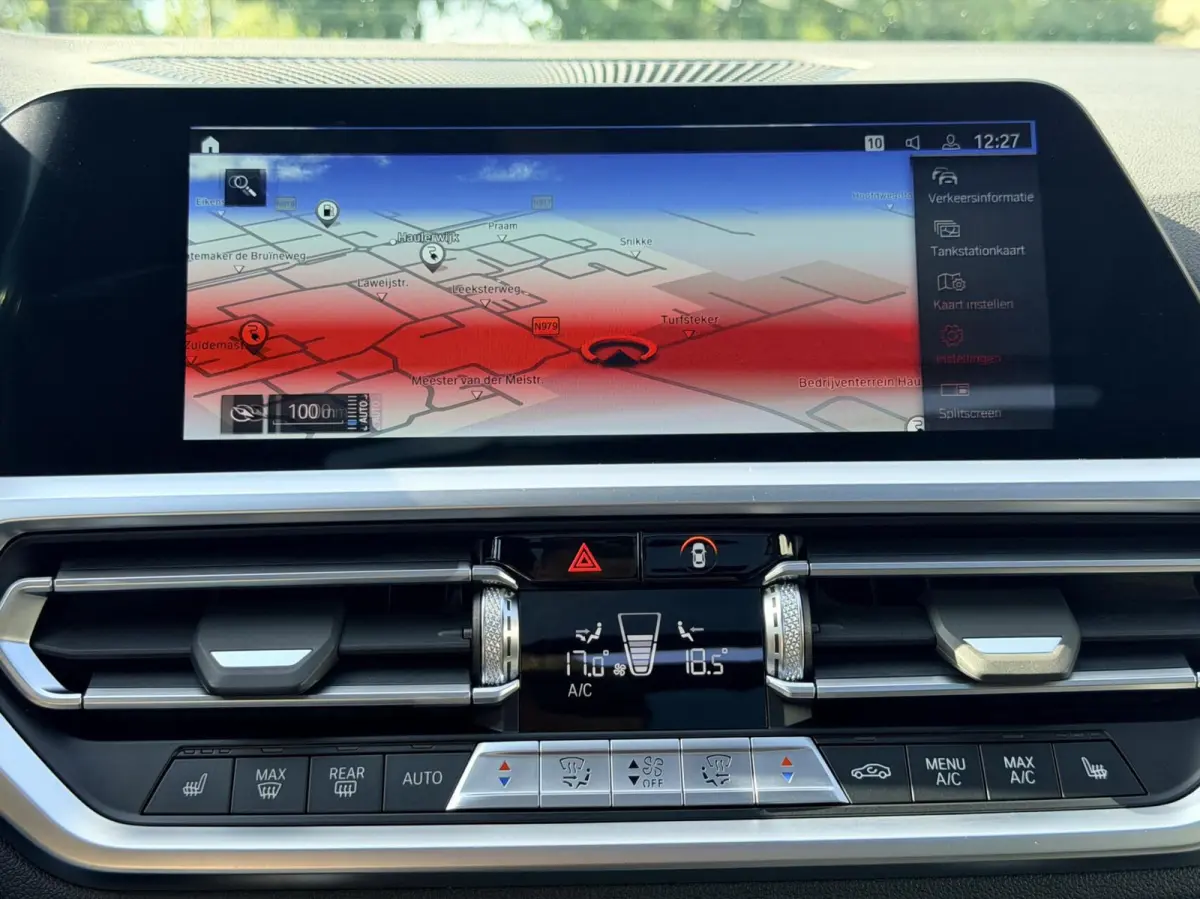 320e Business Edition Plus | M Sport | Leder | Achteruitrijcamera | Panoramadak | Stoelverwarming | SoH 94%