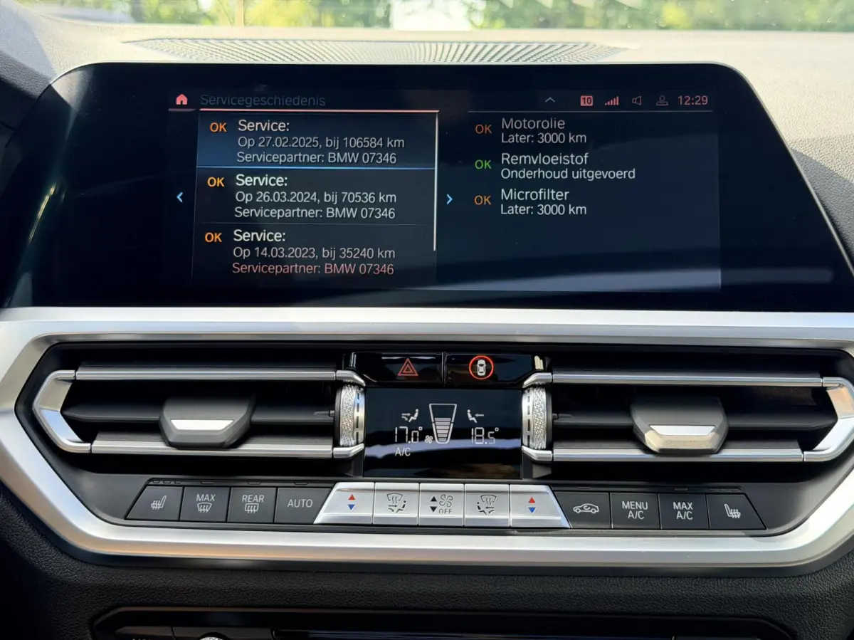 320e Business Edition Plus | M Sport | Leder | Achteruitrijcamera | Panoramadak | Stoelverwarming | SoH 94%