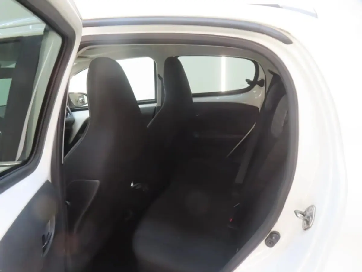 1.0 e-VTi Allure TOP! Camera | Carplay | Climate Control  | 15" Lichtmetaal | DAB | LED Dagrij | Elek. Ramen| Achteruitrijcamera | Airco | Apple Carplay/Android Auto|telefoonintegratie premi