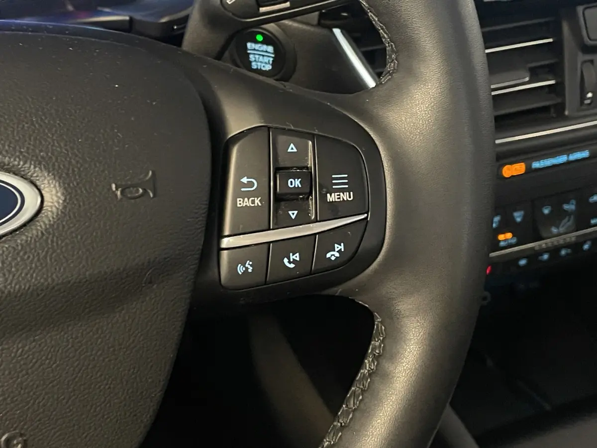 2.5 PHEV Titanium Stoel- stuurverw | Cruise control | Carplay | Achteruitrij camera | Elektrische trekhaak