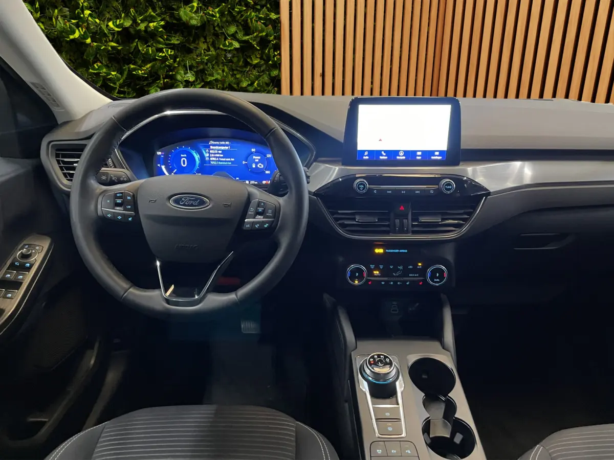 2.5 PHEV Titanium Stoel- stuurverw | Cruise control | Carplay | Achteruitrij camera | Elektrische trekhaak
