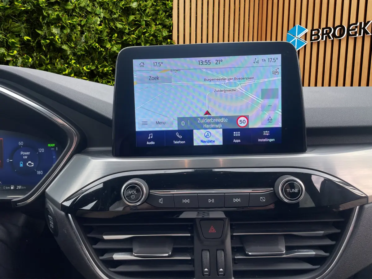2.5 PHEV Titanium Stoel- stuurverw | Cruise control | Carplay | Achteruitrij camera | Elektrische trekhaak