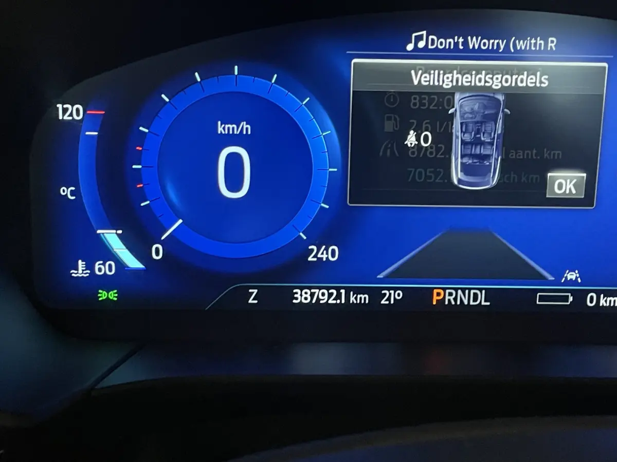 2.5 PHEV Titanium Stoel- stuurverw | Cruise control | Carplay | Achteruitrij camera | Elektrische trekhaak