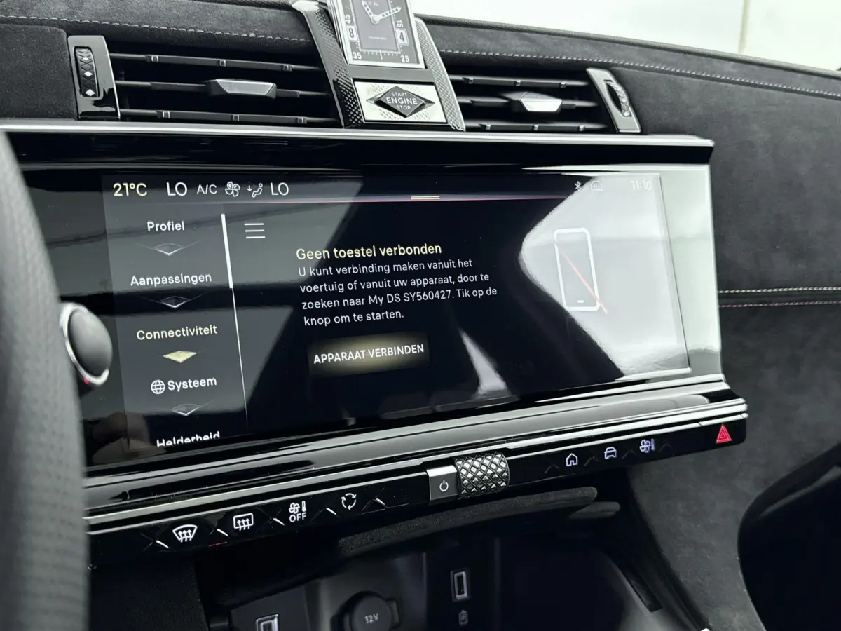 1.6 PHEV 225 Ligne Business | Panoramadak | 7,4 kW onboard charger | 360° parkeercamera | Navigatie | Apple Carplay / Android Auto |