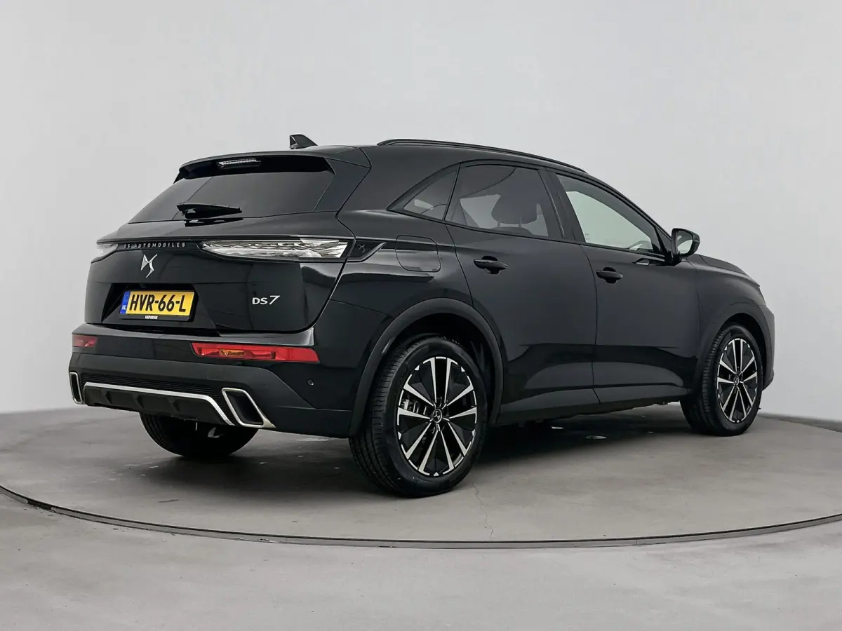 1.6 PHEV 225 Ligne Business | Panoramadak | 7,4 kW onboard charger | 360° parkeercamera | Navigatie | Apple Carplay / Android Auto |