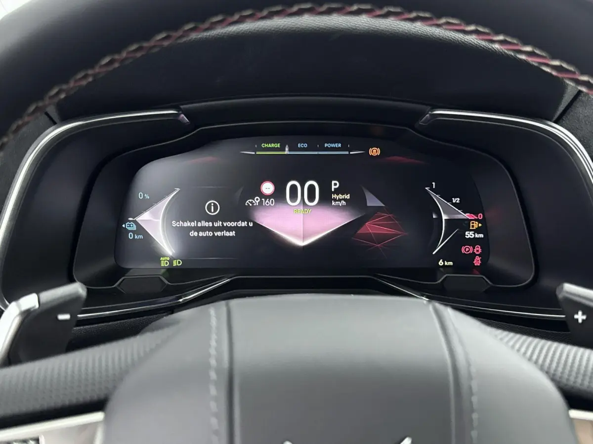 1.6 PHEV 225 Ligne Business | Panoramadak | 7,4 kW onboard charger | 360° parkeercamera | Navigatie | Apple Carplay / Android Auto |