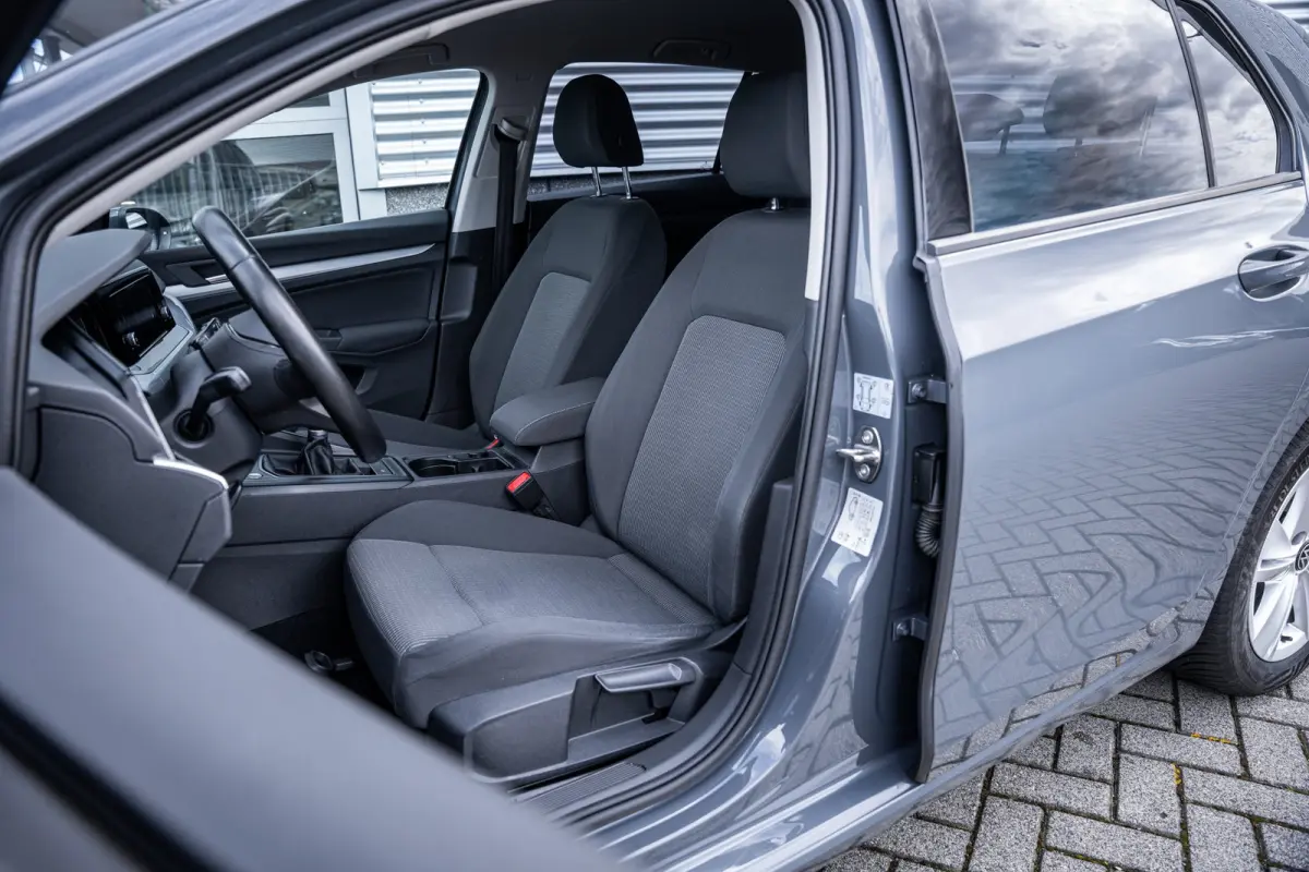 1.0 TSI | Buitenspiegels elektrisch verstel- en verwarmbaar | Cruisecontrol standaard | LED koplampen
