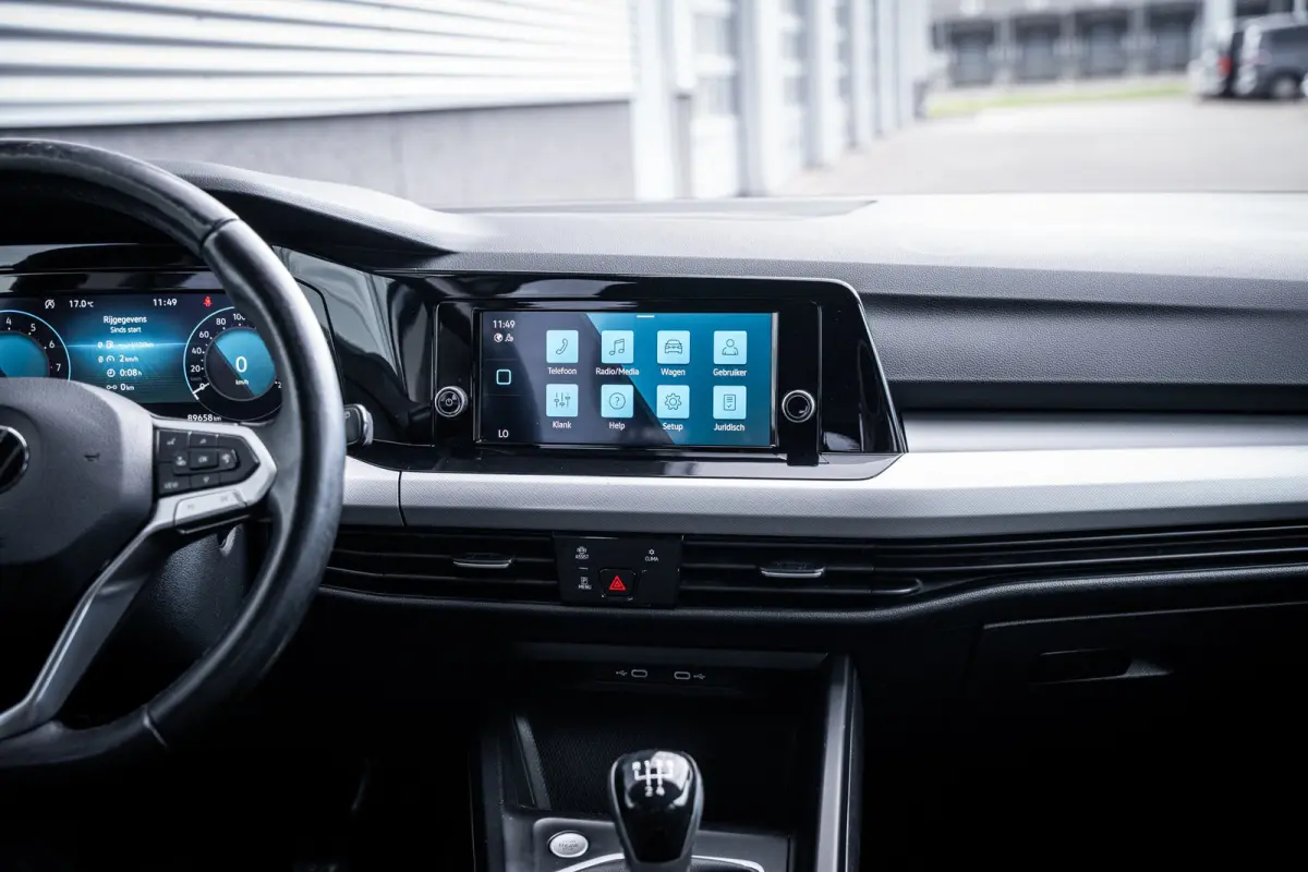 1.0 TSI | Buitenspiegels elektrisch verstel- en verwarmbaar | Cruisecontrol standaard | LED koplampen