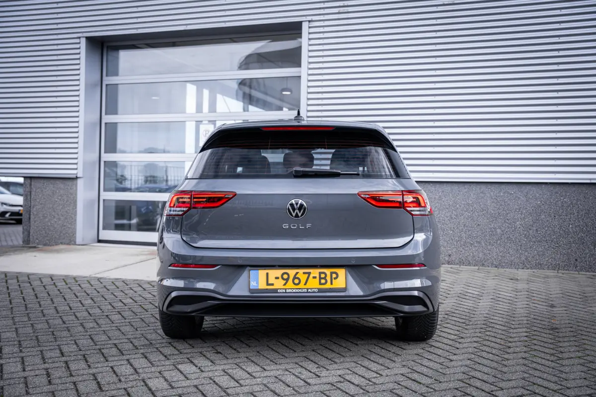 1.0 TSI | Buitenspiegels elektrisch verstel- en verwarmbaar | Cruisecontrol standaard | LED koplampen