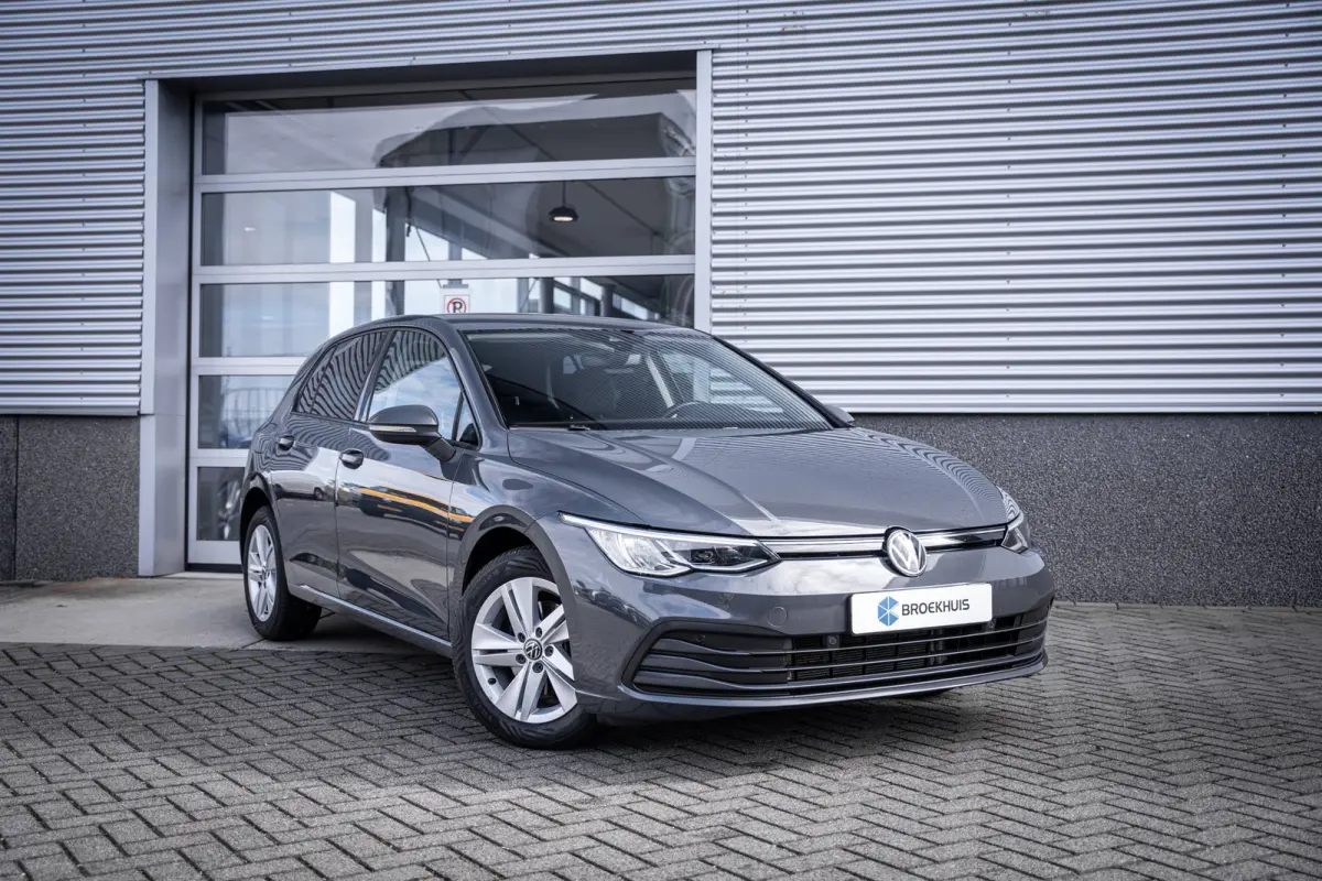 1.0 TSI | Buitenspiegels elektrisch verstel- en verwarmbaar | Cruisecontrol standaard | LED koplampen