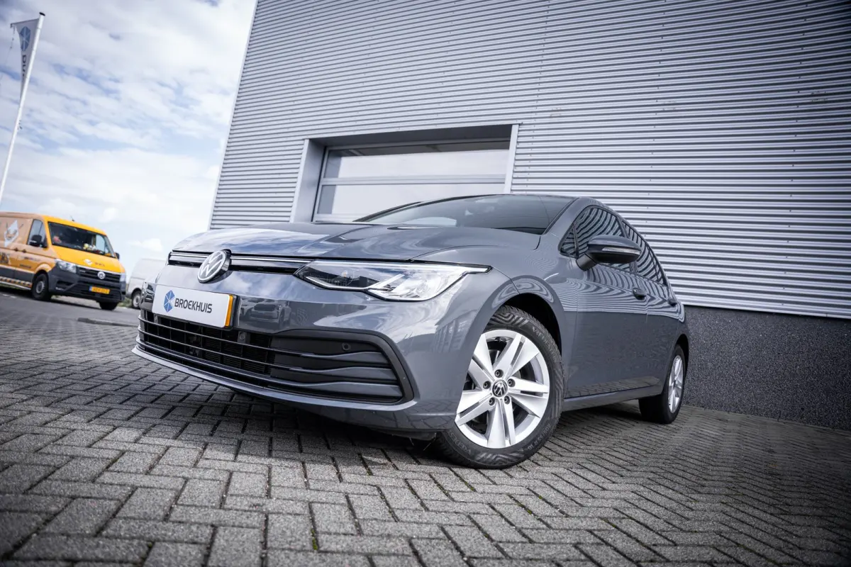 1.0 TSI | Buitenspiegels elektrisch verstel- en verwarmbaar | Cruisecontrol standaard | LED koplampen