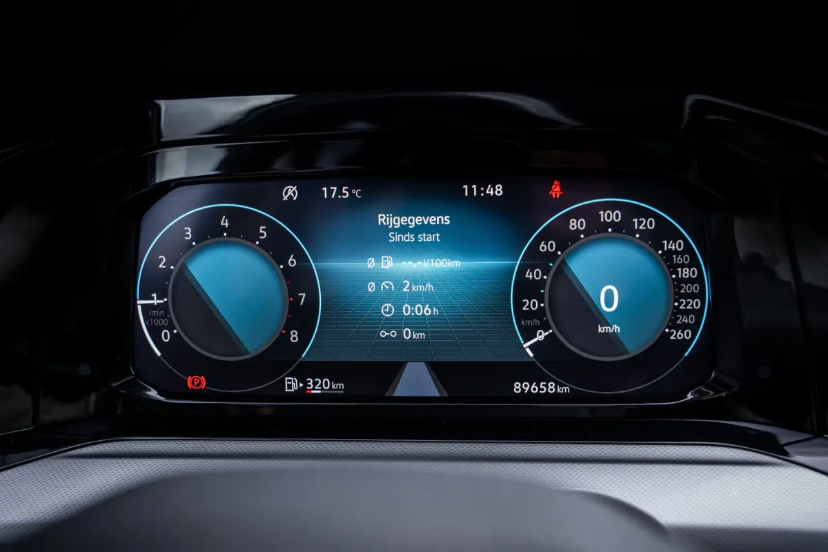 1.0 TSI | Buitenspiegels elektrisch verstel- en verwarmbaar | Cruisecontrol standaard | LED koplampen