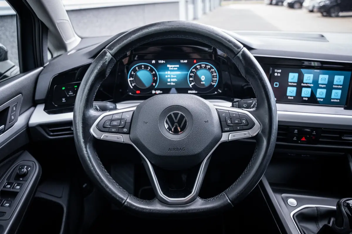 1.0 TSI | Buitenspiegels elektrisch verstel- en verwarmbaar | Cruisecontrol standaard | LED koplampen