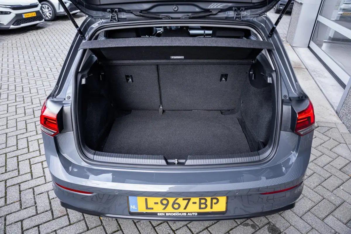 1.0 TSI | Buitenspiegels elektrisch verstel- en verwarmbaar | Cruisecontrol standaard | LED koplampen