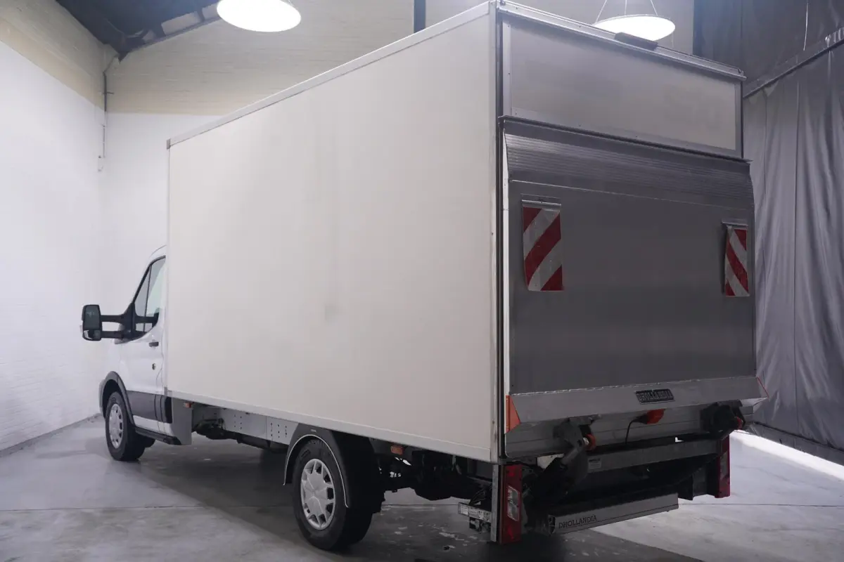 2.0 TDCI 130 pk Bakwagen met Laadklep Airco Cruise Control, Lane Assist, LxBxH 420x200x210 cm, 3-Zits