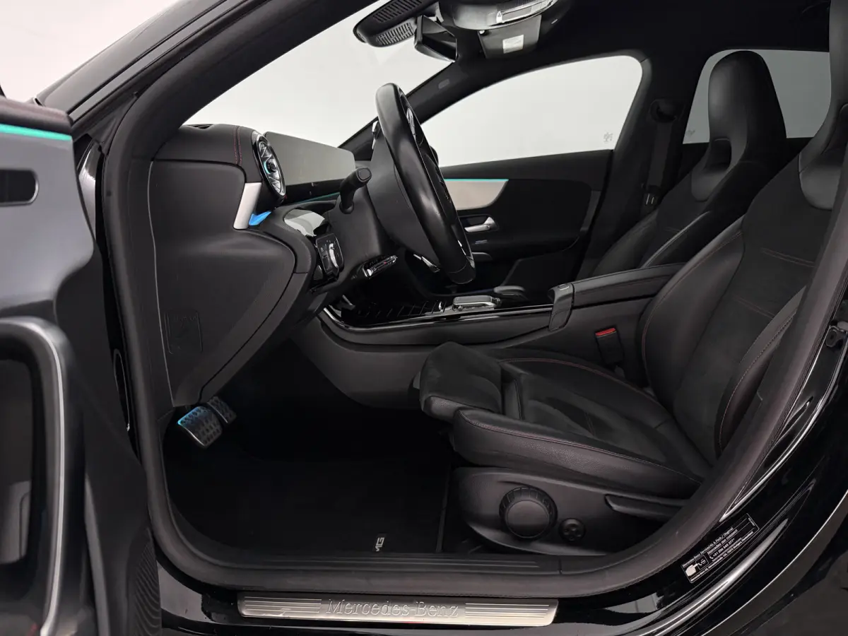 250 e AMG Limited | Camera | Virtual | Sfeer | LED | Carplay | Navi | Parkeersens.
