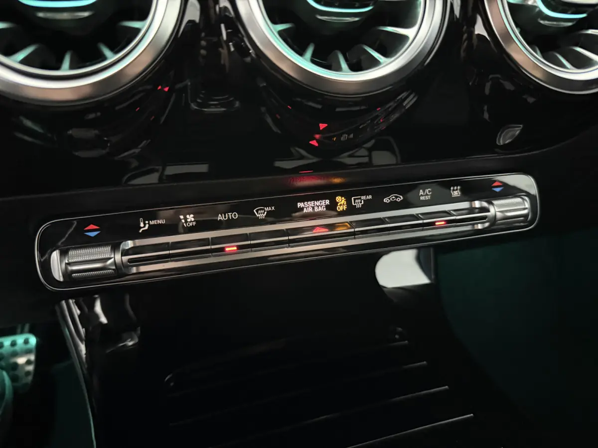 250 e AMG Limited | Camera | Virtual | Sfeer | LED | Carplay | Navi | Parkeersens.