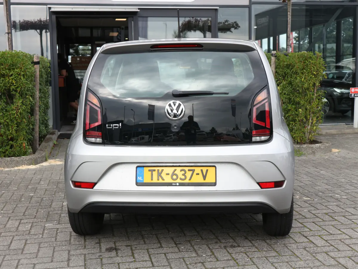Up! 1.0 BMT move up! AIRCO 5 DRS NL AUTO APK 08-2027