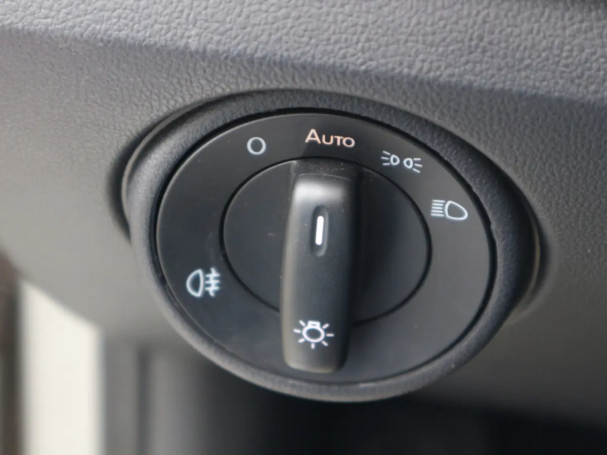 Up! 1.0 BMT move up! AIRCO 5 DRS NL AUTO APK 08-2027