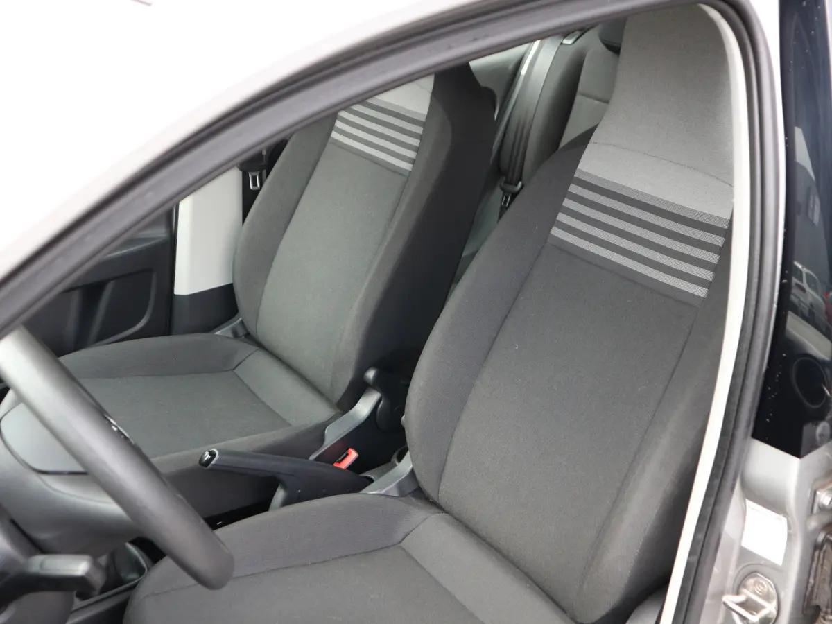 Up! 1.0 BMT move up! AIRCO 5 DRS NL AUTO APK 08-2027